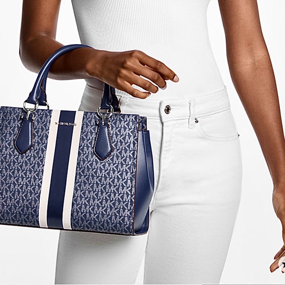 NWT Michael Kors Marilyn Bleu Marine Colored Satchel - Picture 3 of 7